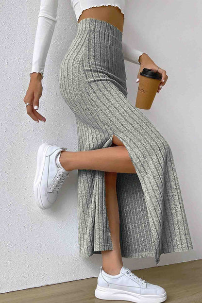 Color Slit Knitted Skirt