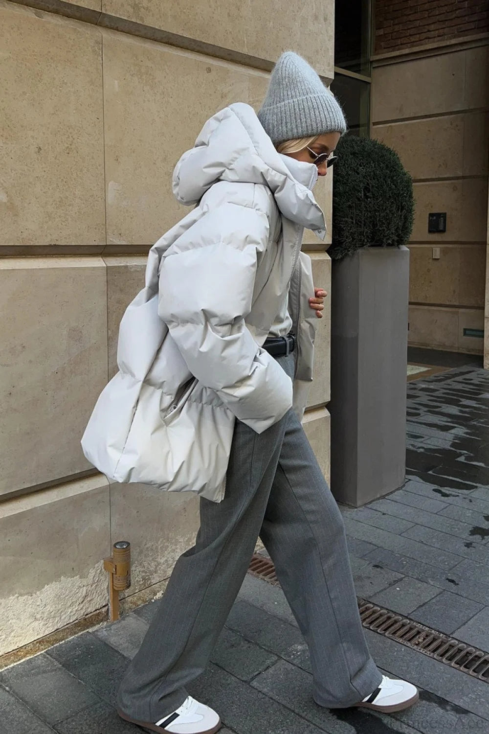 Loose Minimalist Hooded Cotton Coat