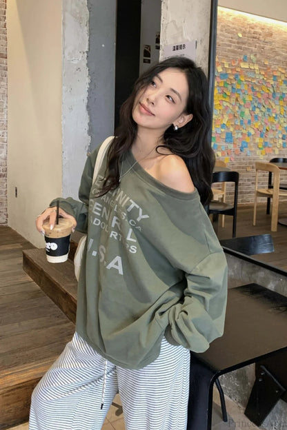 Off-shoulder Graphic Letter Relaxed Sweatshirt