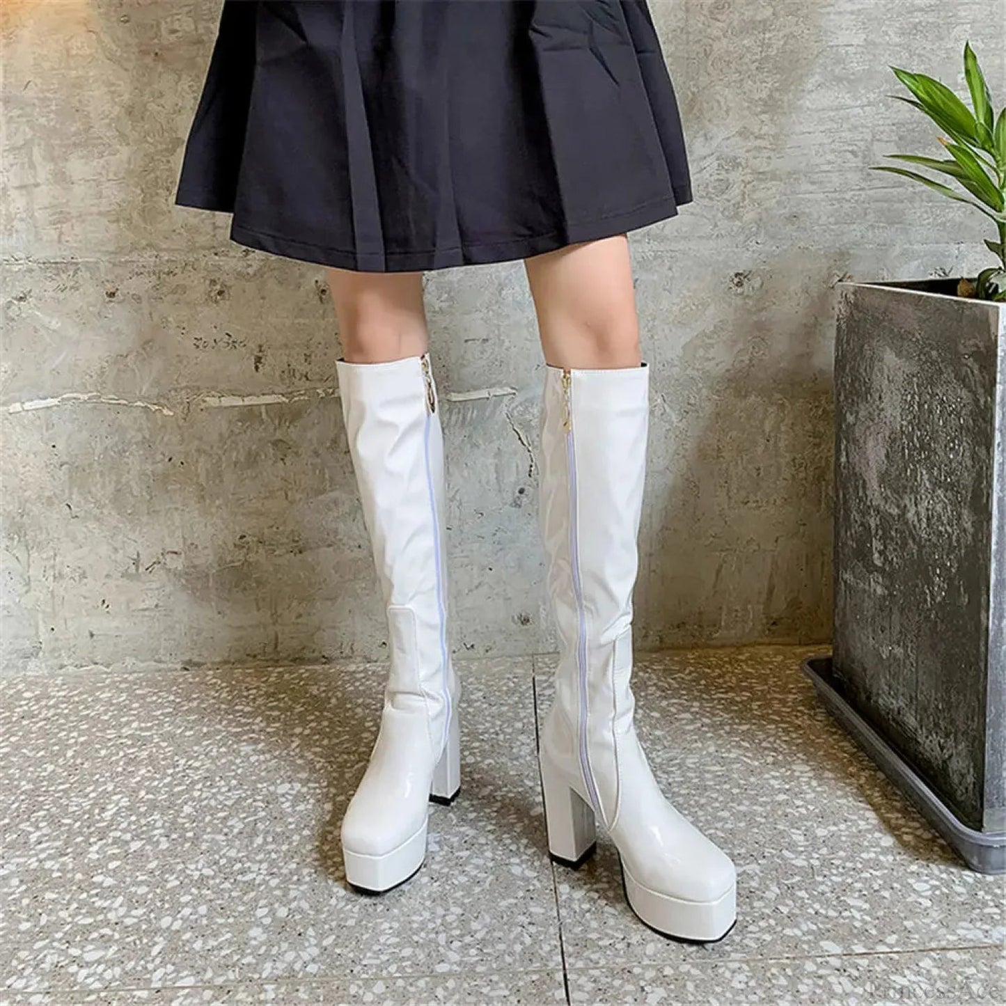 Sweetheart Love Heart Print Dark Block Boot